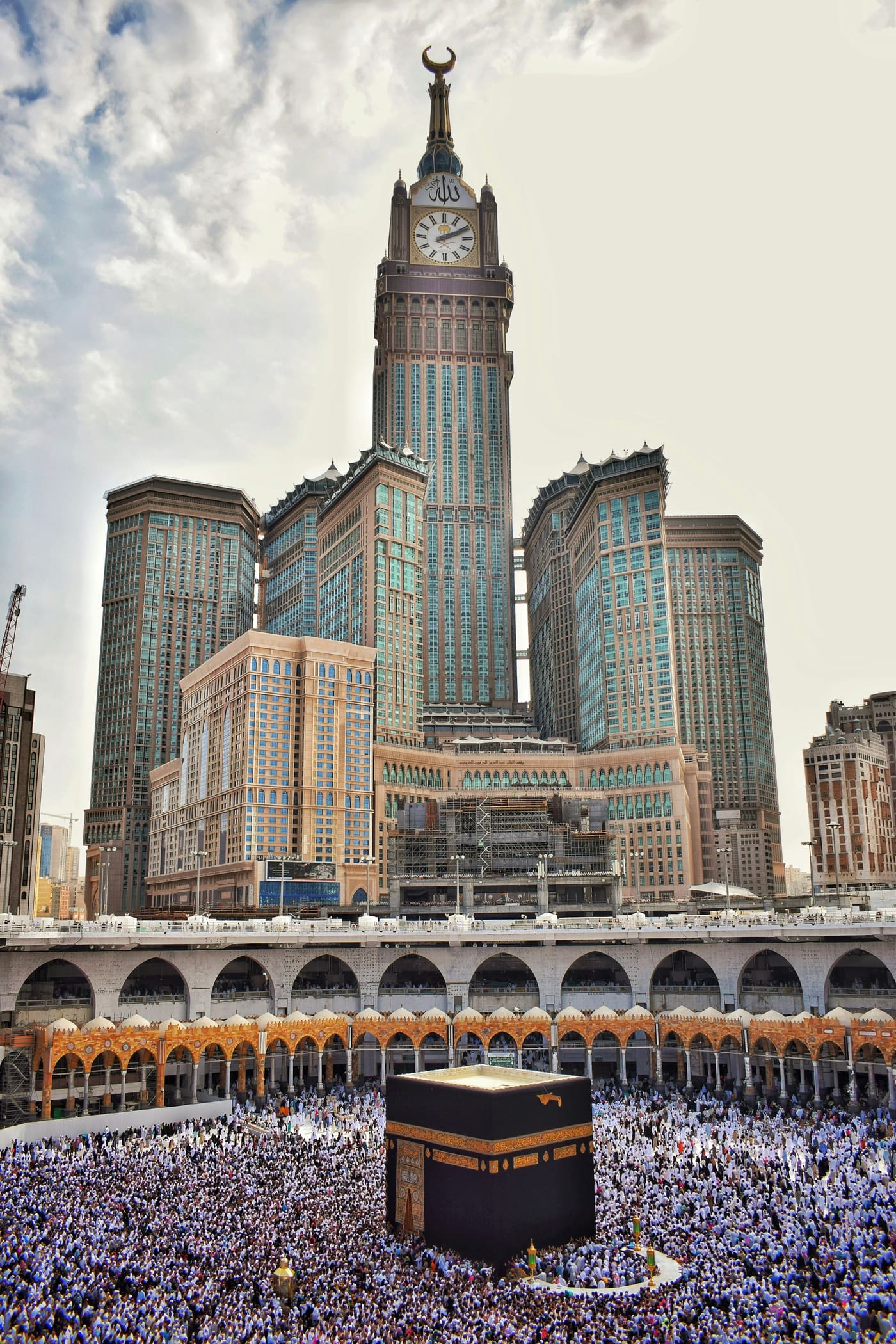 Pilgrims making dua during Hajj